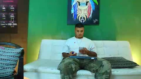 SCOTT  THEO  KAMERON  GENDERSON online show from November 2025 12:32:02 AM