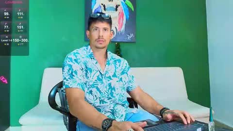 SCOTT  THEO  KAMERON  GENDERSON online show from December 2025 07:53:01 PM