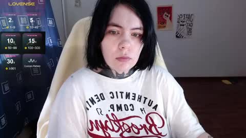 the_ice_owl online show from April 2026 05:18:02 AM