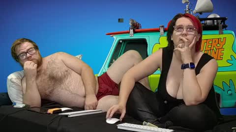 Snapshot of the_mystery_machine chatting on December 2024 03:59:01 AM Shaggy Velma online show from December 2024 03:59:01 AM