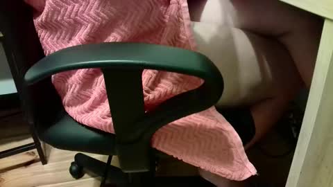 Snapshot of the_naked_pianists chatting on October 2025 10:14:02 PM Stephan 34 Cassandra 25 online show from October 2025 10:14:02 PM