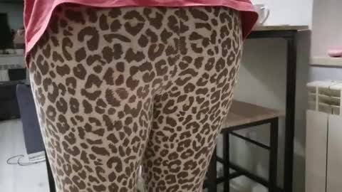 Snapshot of the_naked_pianists chatting on December 2025 09:32:02 PM Stephan 34 Cassandra 25 online show from December 2025 09:32:02 PM