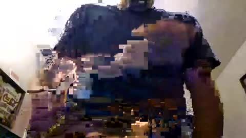 Snapshot of the_traxxx chatting on July 2026 09:28:02 PM the_traxxx online show from July 2026 09:28:02 PM