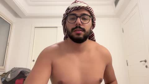 Snapshot of thearabboy98 chatting on January 2025 06:49:01 PM thearabboy98 online show from January 2025 06:49:01 PM