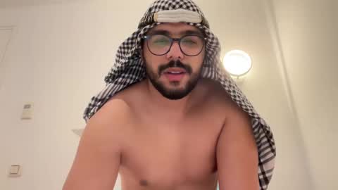 Snapshot of thearabboy98 chatting on January 2025 01:36:02 AM thearabboy98 online show from January 2025 01:36:02 AM