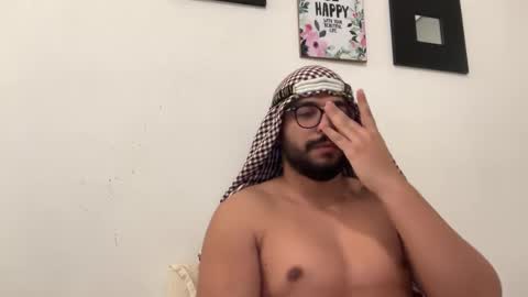 Snapshot of thearabboy98 chatting on January 2025 06:10:01 AM thearabboy98 online show from January 2025 06:10:01 AM