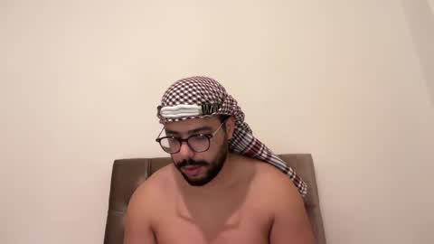 Snapshot of thearabboy98 chatting on February 2025 06:55:01 AM thearabboy98 online show from February 2025 06:55:01 AM