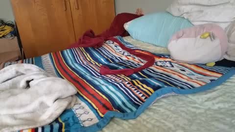 Snapshot of theauroramae chatting on October 2025 05:22:02 PM theauroramae - online show from October 2025 05:22:02 PM