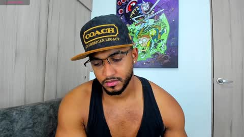 Snapshot of theblack_frank chatting on December 2024 01:06:01 PM theblack_frank online show from December 2024 01:06:01 PM