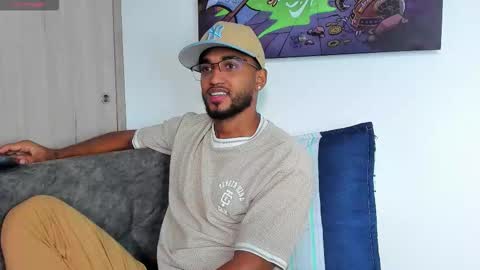 Snapshot of theblack_frank chatting on December 2025 01:31:02 PM theblack_frank online show from December 2025 01:31:02 PM