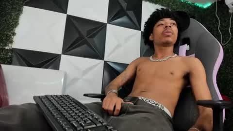 Snapshot of theblackflavor chatting on July 2026 05:04:02 PM Flavor online show from July 2026 05:04:02 PM