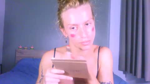 Snapshot of thedollxxxperience chatting on June 2026 04:26:02 AM Yolanda online show from June 2026 04:26:02 AM