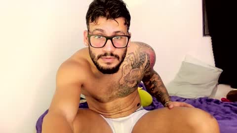 Snapshot of thedragonboyxxx chatting on December 2025 05:13:01 AM thedragonboyxxx online show from December 2025 05:13:01 AM