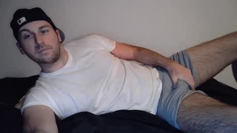 Snapshot of theetwohander chatting on February 2025 02:31:01 AM Theetwohander online show from February 2025 02:31:01 AM