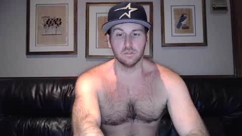 Snapshot of theetwohander chatting on March 2025 10:28:02 AM Theetwohander online show from March 2025 10:28:02 AM