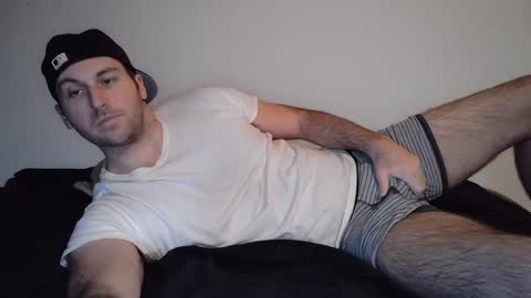 Snapshot of theetwohander chatting on March 2025 12:00:01 AM Theetwohander online show from March 2025 12:00:01 AM