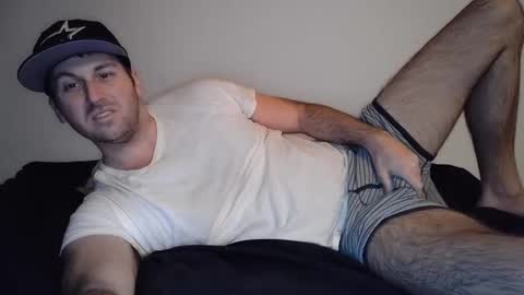 Snapshot of theetwohander chatting on March 2025 03:35:02 AM Theetwohander online show from March 2025 03:35:02 AM