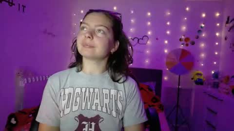 TheFarmergirl online show from September 2025 03:44:02 AM