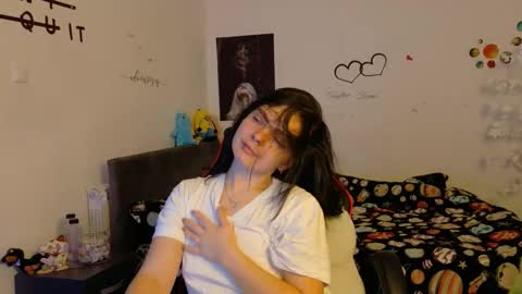 TheFarmergirl online show from November 2025 05:30:01 PM