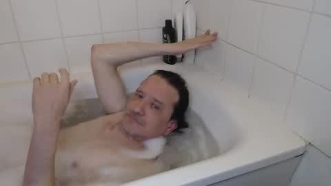 Green online show from February 2026 09:53:02 PM