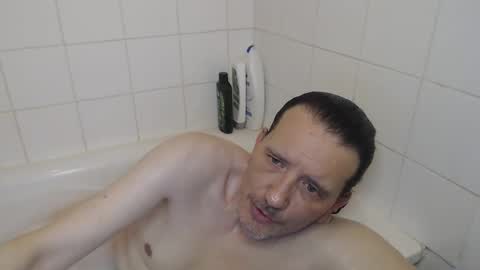 Green online show from April 2026 08:39:01 PM