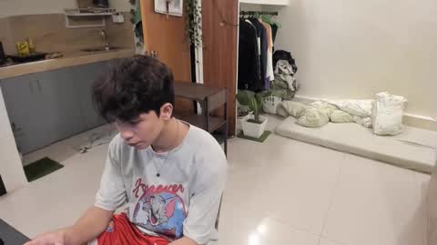 Green online show from November 2025 03:23:01 PM