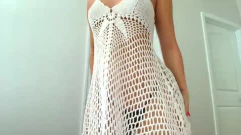 Snapshot of theislandgirl chatting on February 2025 05:04:02 PM Lily Marie online show from February 2025 05:04:02 PM