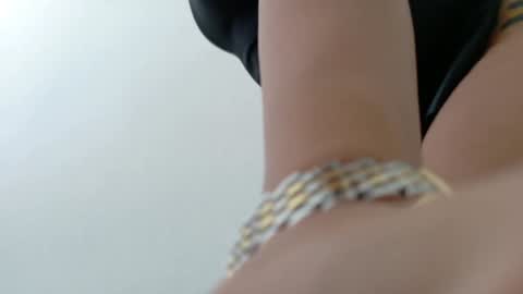 Snapshot of theislandgirl chatting on September 2025 07:30:02 PM Lily Marie online show from September 2025 07:30:02 PM