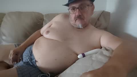 Snapshot of theitalianpapi chatting on July 2026 05:22:02 AM Pippo71 online show from July 2026 05:22:02 AM