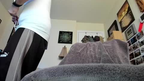 Snapshot of thekinkside chatting on January 2025 03:57:02 PM KinkSide online show from January 2025 03:57:02 PM