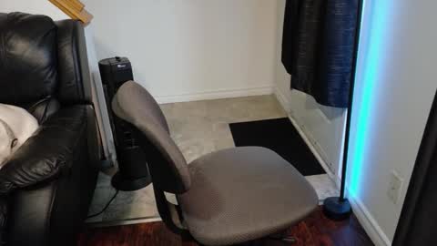 thekodyy online show from December 2025 02:36:02 PM