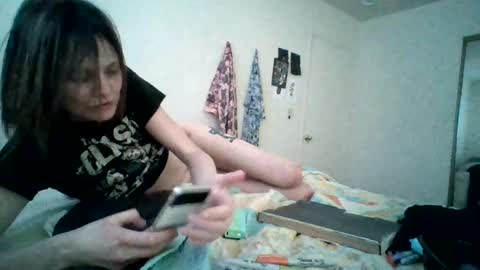 lovecreep online show from February 2025 03:05:01 PM