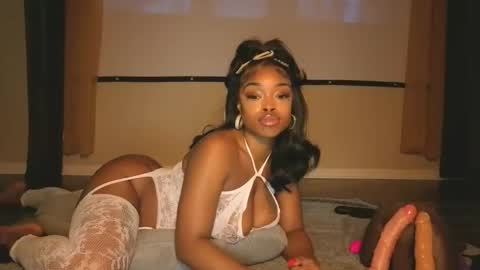 thelovelybrown online show from November 2025 06:18:01 PM