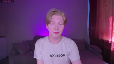 Snapshot of themikesever chatting on June 2026 07:39:01 AM Sever online show from June 2026 07:39:01 AM