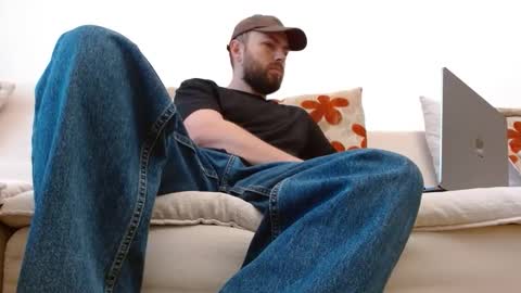 TheMonarchGoat online show from April 2026 04:15:01 AM