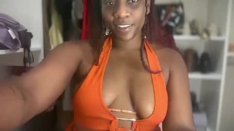 Snapshot of thenaturalgoddess chatting on May 2026 09:33:01 PM TheNaturalGoddess online show from May 2026 09:33:01 PM
