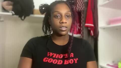 Snapshot of thenaturalgoddess chatting on May 2026 04:56:01 PM TheNaturalGoddess online show from May 2026 04:56:01 PM