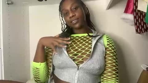 Snapshot of thenaturalgoddess chatting on May 2026 08:49:02 PM TheNaturalGoddess online show from May 2026 08:49:02 PM