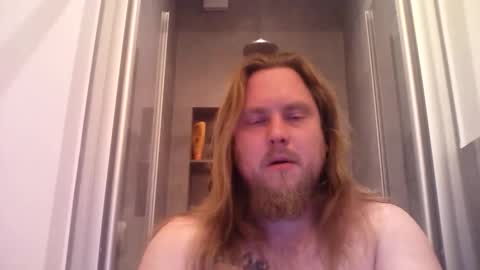 thenewdude1992 online show from October 2025 12:22:01 AM