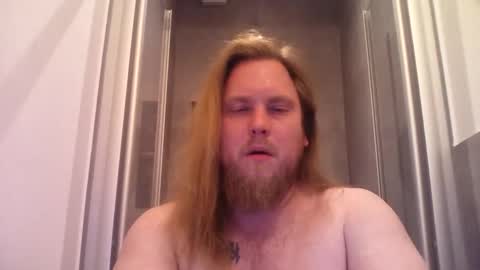 thenewdude1992 online show from November 2025 08:07:01 PM