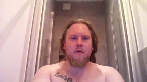 Snapshot of thenewdude1992 chatting on April 2026 08:28:02 PM thenewdude1992 online show from April 2026 08:28:02 PM