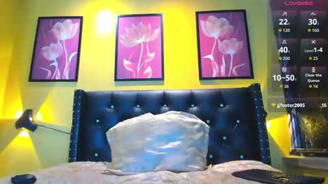 Snapshot of theo_riviera chatting on June 2026 08:30:02 PM theo_riviera online show from June 2026 08:30:02 PM