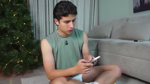  THEO- MATEO  online show from December 2025 12:09:02 AM