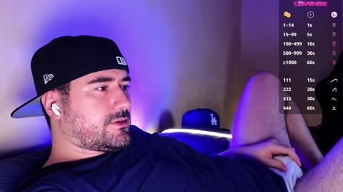 Snapshot of theoravi chatting on December 2024 02:04:01 AM Theo Ravi online show from December 2024 02:04:01 AM