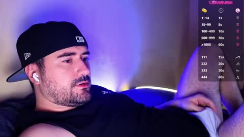 Snapshot of theoravi chatting on December 2024 02:44:02 AM Theo Ravi online show from December 2024 02:44:02 AM