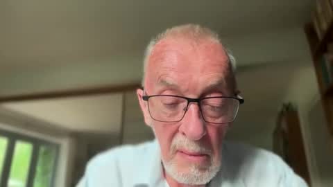 Snapshot of theowlandthe chatting on May 2026 06:38:02 PM theowlandthe online show from May 2026 06:38:02 PM
