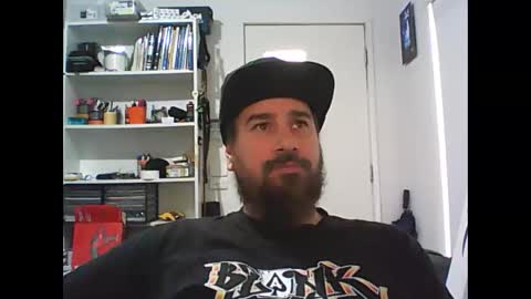 Snapshot of theozbeardguy chatting on February 2025 02:04:01 AM aussiebeard online show from February 2025 02:04:01 AM