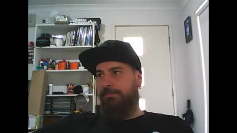 Snapshot of theozbeardguy chatting on February 2025 01:27:01 AM aussiebeard online show from February 2025 01:27:01 AM