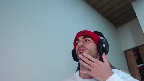 Santiago Enrique online show from February 2026 04:40:02 AM