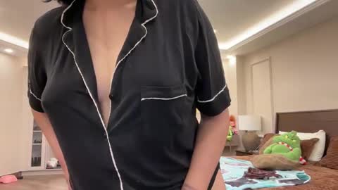 Snapshot of therealcamilabaddie chatting on September 2025 10:25:01 PM therealcamilabaddie online show from September 2025 10:25:01 PM